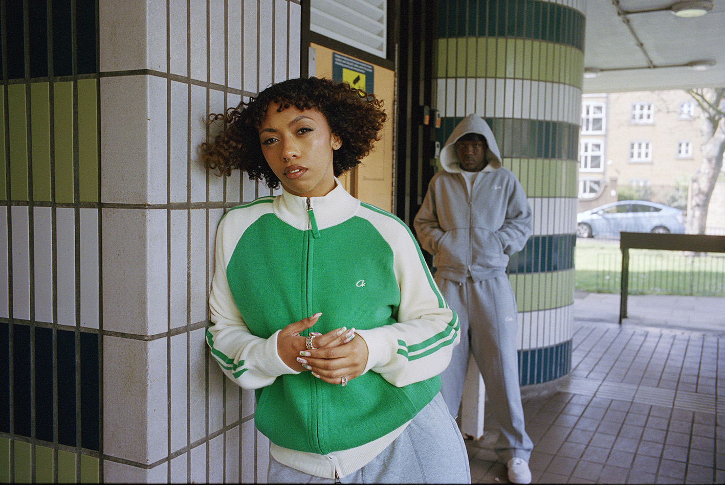 From Trains to Trends: Simon Wheatley and the Leica M6