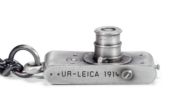 96342_Keyring-Ur-Leica_Detail2.jpg
