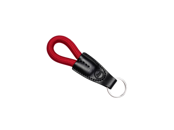 C110081057_leica-rope-key-chain-red_02_resized_1.png