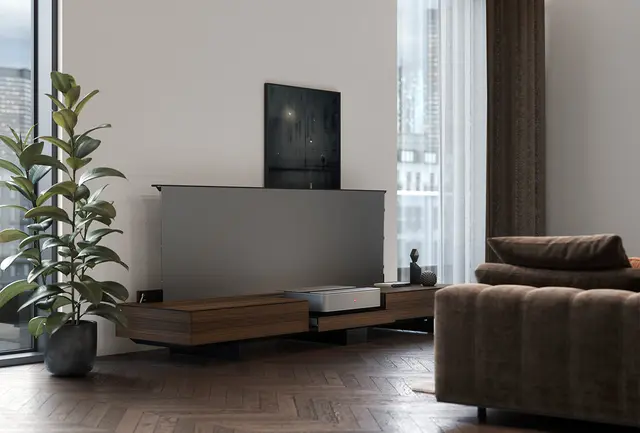 Leica Cine 1 on TV Board.