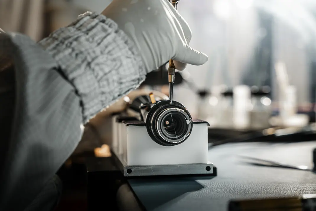 Leica-Fortis-Glossy_Landingpage_1070x714_10.jpg