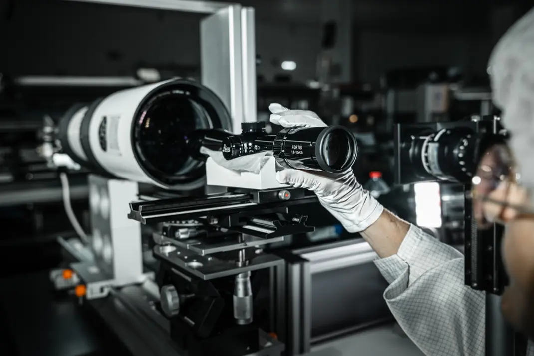 Leica-Fortis-Glossy_Landingpage_1070x714_11.jpg