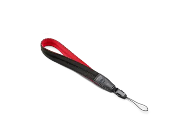 196-82_Leica_handschlaufe_rot_1920px.png