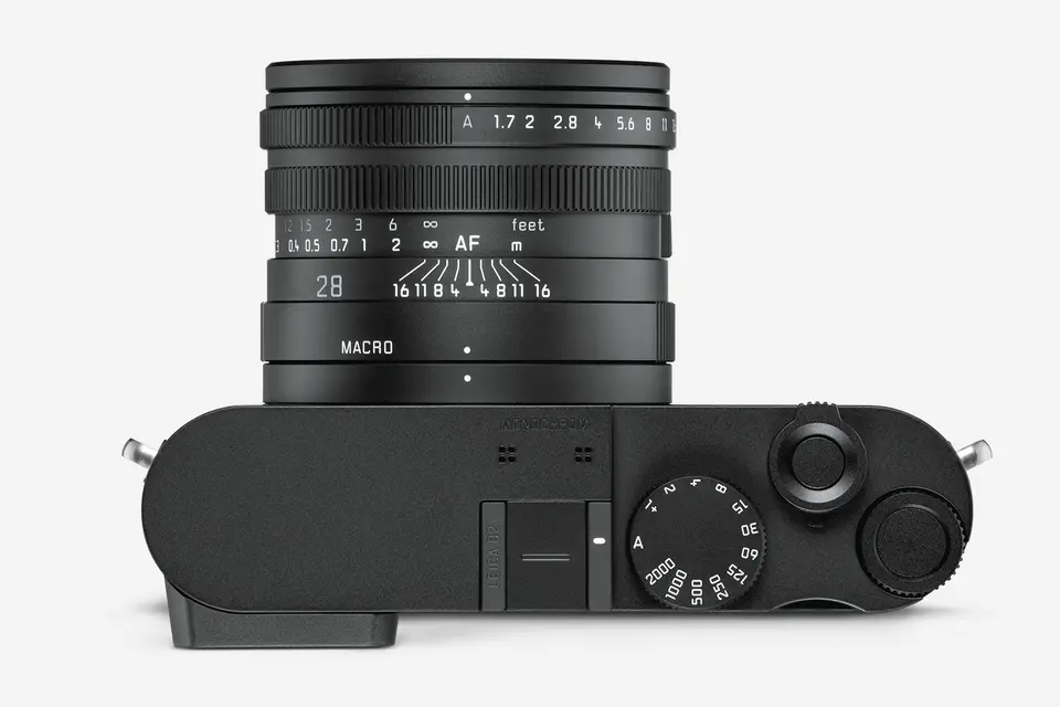 Leica Q2 Monochrom top image