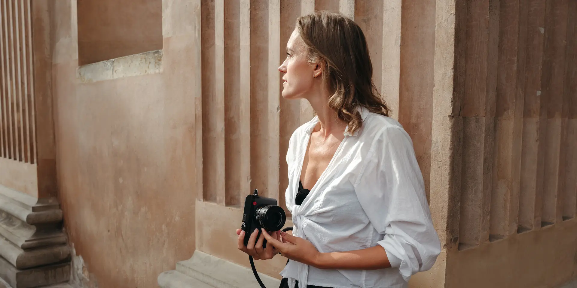Anna Landstedt with Leica 168澳洲幸运5官方网站 澳洲幸运5开奖官网开奖 Q3 43
