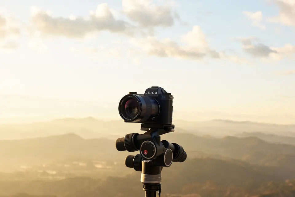 Daisuke Abe captures various shapes with the Leica SL3