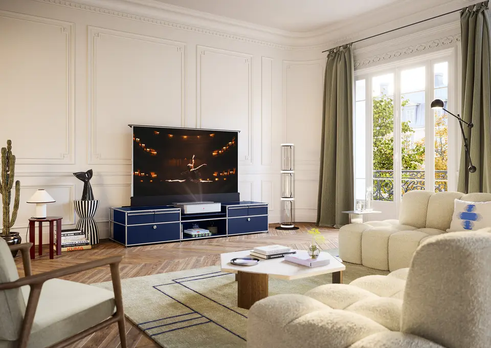 Leica Cine 1 on TV furniture of USM Haller.